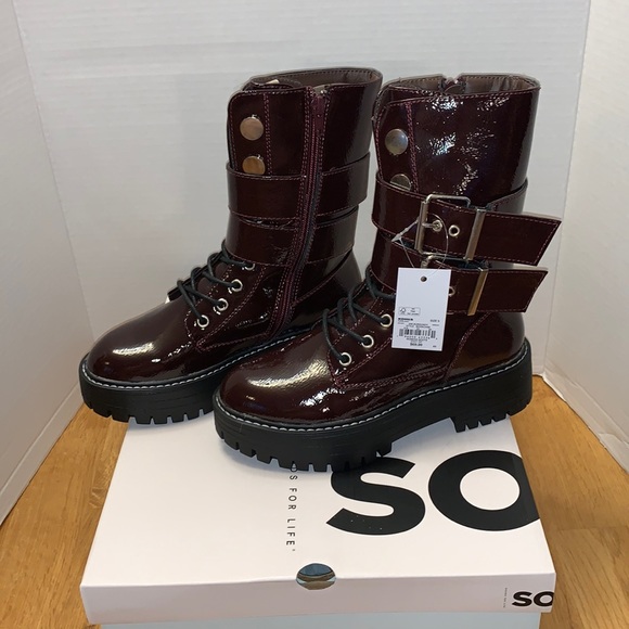 So buckle boot - Picture 1 of 9